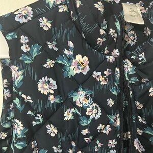 Plus size woman vest -Vera Bradley. New no tags